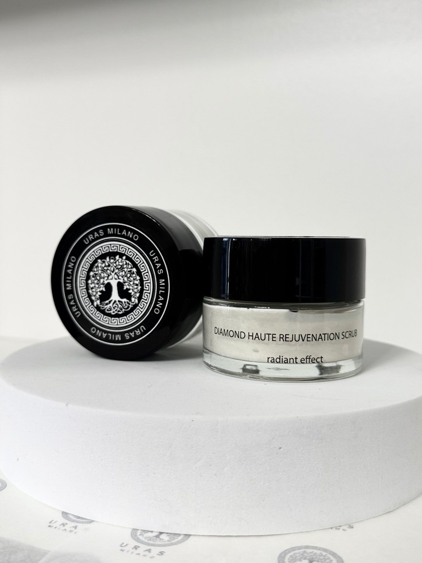 DIAMOND HAUTE REJUVENATION SCRUB RADIANT EFFECT